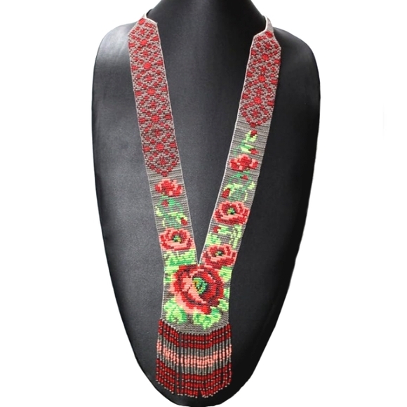 Red Rose Flowers Seed Beaded Necklace Native American Grey Floral L - Picture 2 of 11